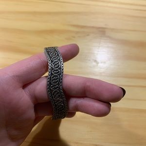 Metal bracelet